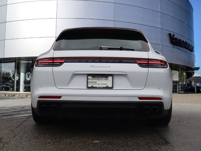 Porsche Panamera  2018 à Vancouver, Colombie-Britannique