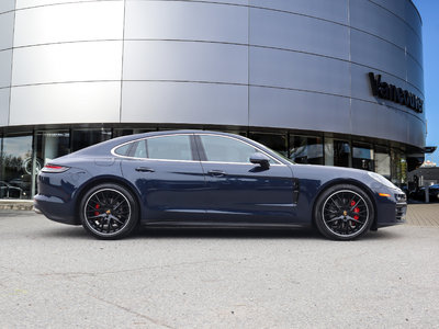 Porsche Panamera  2022 à Vancouver, Colombie-Britannique