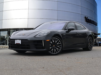 Porsche Panamera  2024 à Vancouver, Colombie-Britannique