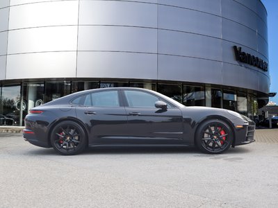 Porsche Panamera  2025 à Vancouver, Colombie-Britannique