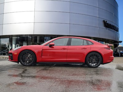 Porsche Panamera  2025 à Vancouver, Colombie-Britannique