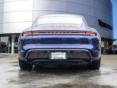 Porsche Taycan  2020 à Vancouver, Colombie-Britannique