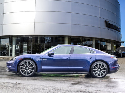 Porsche Taycan  2020 à Vancouver, Colombie-Britannique
