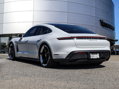 Porsche Taycan  2020 à Vancouver, Colombie-Britannique