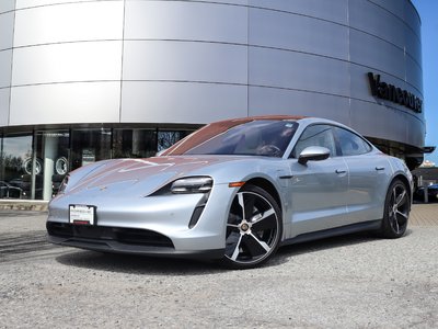 Porsche Taycan  2020 à Vancouver, Colombie-Britannique