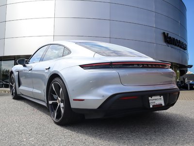 Porsche Taycan  2020 à Vancouver, Colombie-Britannique