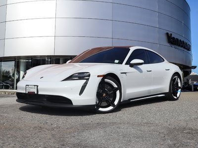 Porsche Taycan  2021 à Vancouver, Colombie-Britannique