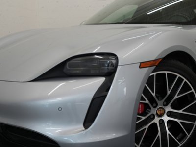 Porsche Taycan  2021 à Vancouver, Colombie-Britannique