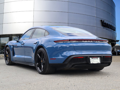 Porsche Taycan  2022 à Vancouver, Colombie-Britannique