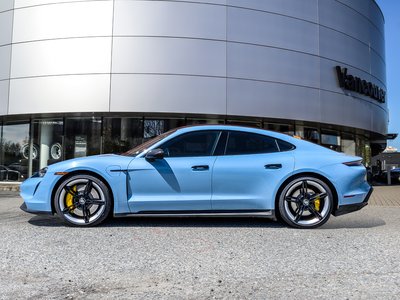 Porsche Taycan  2022 à Vancouver, Colombie-Britannique