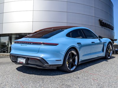 Porsche Taycan  2022 à Vancouver, Colombie-Britannique