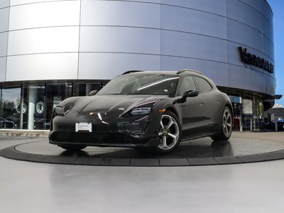Porsche Taycan  2022 à Vancouver, Colombie-Britannique