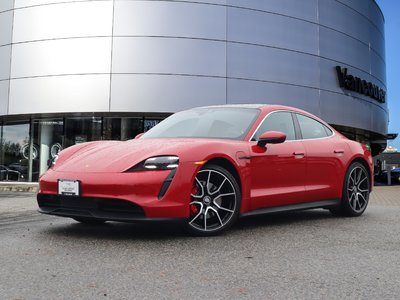 Porsche Taycan  2023 à Vancouver, Colombie-Britannique