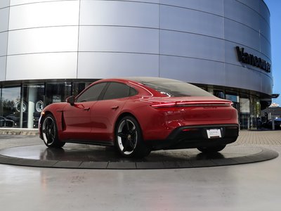 Porsche Taycan  2024 à Vancouver, Colombie-Britannique