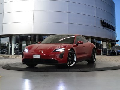 Porsche Taycan  2024 à Vancouver, Colombie-Britannique