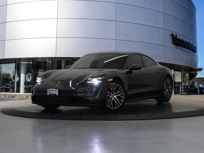 Porsche Taycan  2024 à Vancouver, Colombie-Britannique