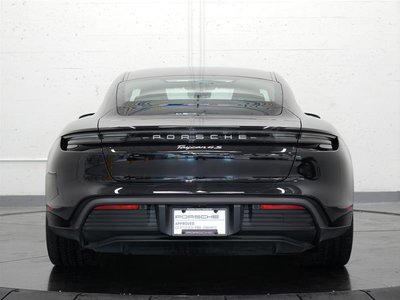 Porsche Taycan  2024 à Vancouver, Colombie-Britannique