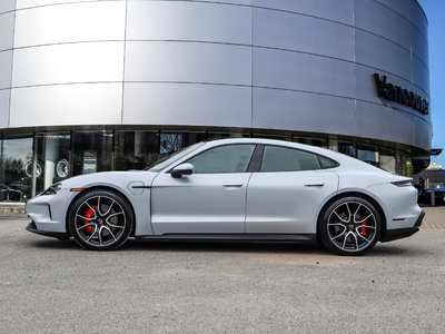 Porsche Taycan  2025 à Vancouver, Colombie-Britannique