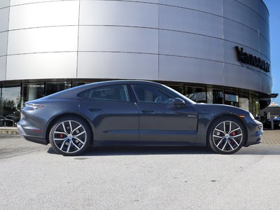 Porsche Taycan  2025 à Vancouver, Colombie-Britannique