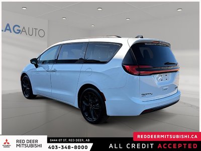 2025 Chrysler Pacifica Limited — photo 4