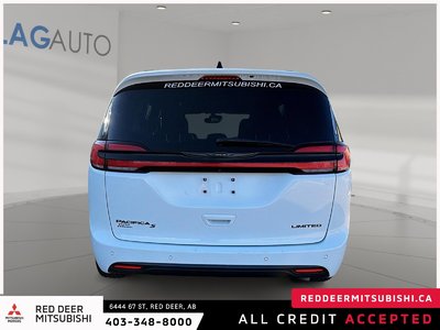 2025 Chrysler Pacifica Limited — photo 3