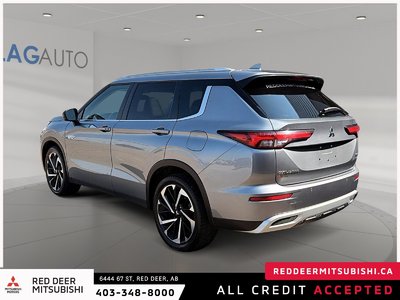 2024 Mitsubishi Outlander PHEV LE — photo 4