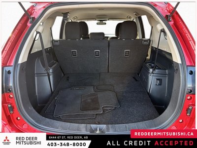 2020 Mitsubishi Outlander ES — photo 6