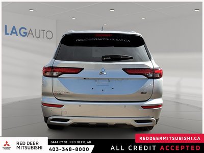 2024 Mitsubishi Outlander SE — photo 3