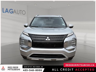 2024 Mitsubishi Outlander LE — photo 2