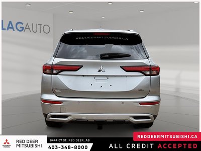 2024 Mitsubishi Outlander LE — photo 3