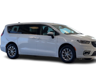 2023 Chrysler Pacifica in Regina, Saskatchewan