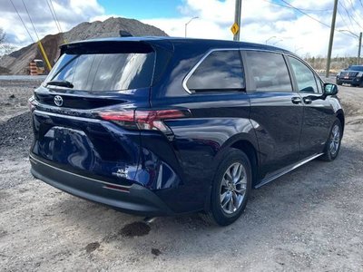 Toyota Sienna Hybrid  2021 à Regina, Saskatchewan