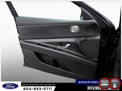 2024 Hyundai Elantra Preferred — photo 7