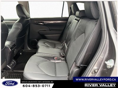 2022 Toyota Highlander Limited — photo 8