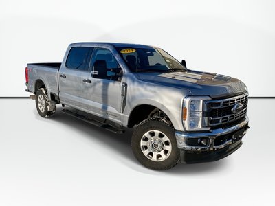 2024 Ford SUPER DUTY F-250 SRW XLT | 4WD | Diesel | Cam | Bluetooth Clean Carfax | Local Trade | Well Maintained