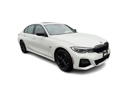 2022  330e in North Vancouver, British Columbia