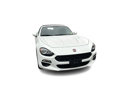 Fiat 124 Spider  2017 à Vancouver, Colombie-Britannique