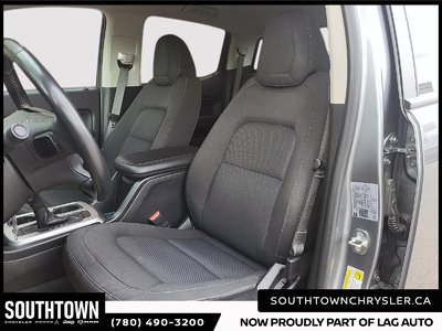 2021 Chevrolet Colorado 4WD LT — photo 8