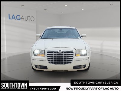 2005 Chrysler 300 300 — photo 2
