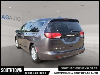 2022 Chrysler Grand Caravan SXT — photo 4