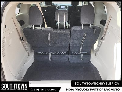 2022 Chrysler Grand Caravan SXT — photo 6