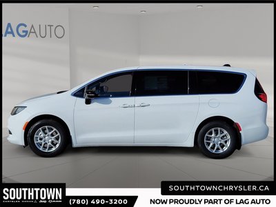 2026 CHRYSLER Grand Caravan SXT — photo 5