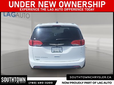2027 CHRYSLER Grand Caravan SXT — photo 3