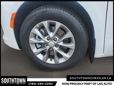 2027 CHRYSLER Pacifica SELECT AWD — photo 6