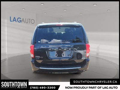 2020 Dodge Grand Caravan Premium Plus — photo 3