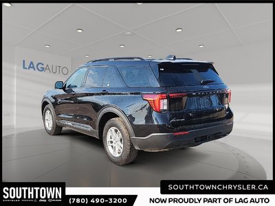 2025 Ford Explorer Active — photo 4