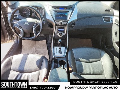 2013 Hyundai Elantra Limited w/Navi — photo 8