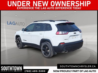 2021 Jeep Cherokee Altitude — photo 4