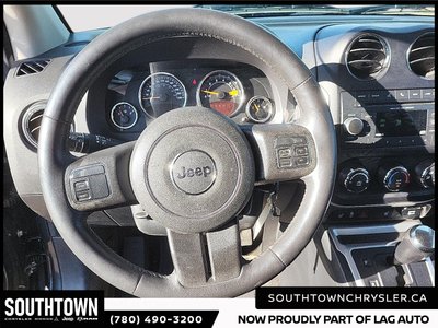 2014 Jeep Compass North — photo 8