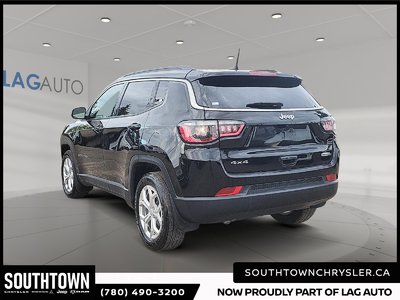 2024 Jeep Compass North — photo 4
